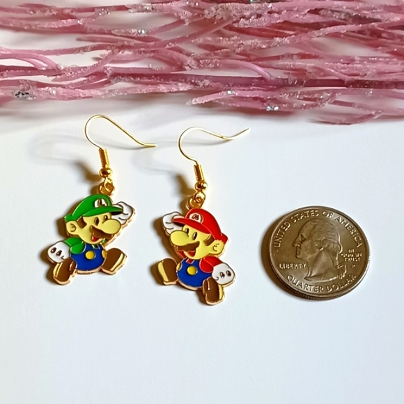 Nintendo Super Mario And Luigi Oil Painted Handmade Earrings - Picture 4 of 4